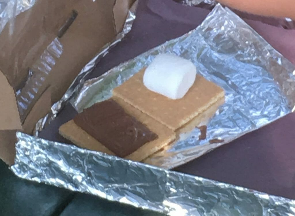 August 10 is National S'Mores Day in the U.S. Making your own s'mores solar oven is a fun, easy project - and (shh!) your kids may learn some science, too!