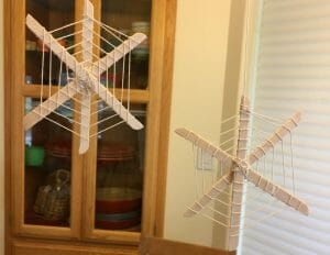 Want to know how to make this adorable spider web craft? With a few simple hacks, you too can spin webs all afternoon with even your littlest crafters!