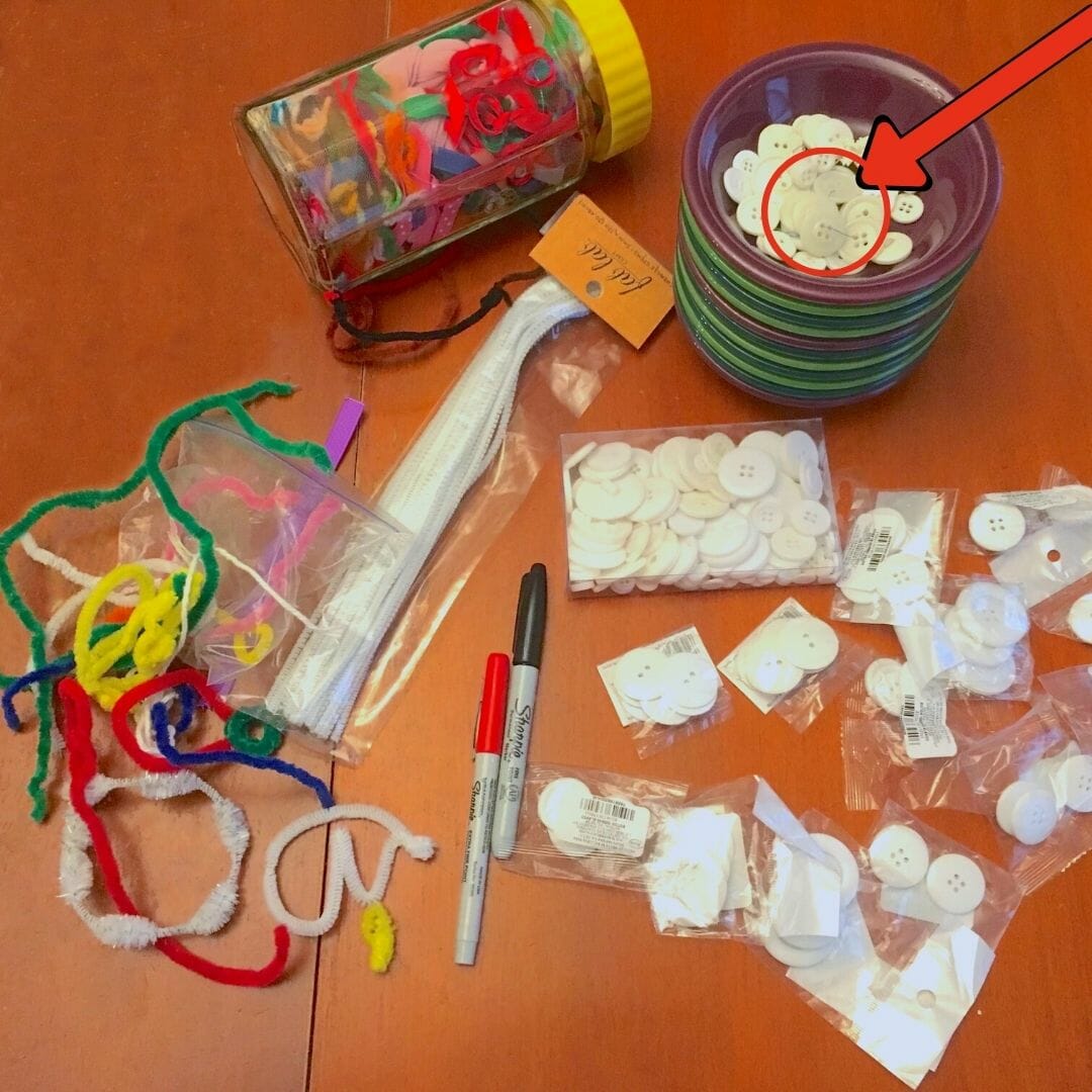 These cute button snowman ornaments make great DIY Christmas gifts while helping little hands practice sorting and fine motor skills.